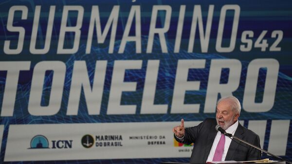 O presidente brasileiro Luiz Inácio Lula da Silva discursa durante a cerimônia de lançamento do submarino Tonelero, em Itaguaí, estado do Rio de Janeiro, 27 de março de 2024 - Sputnik Brasil