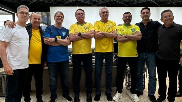Bolsonaro se reúne com governadores de sete estados no Palácio Bandeirantes, em São Paulo. Brasil, 6 de abril de 2025 - Sputnik Brasil
