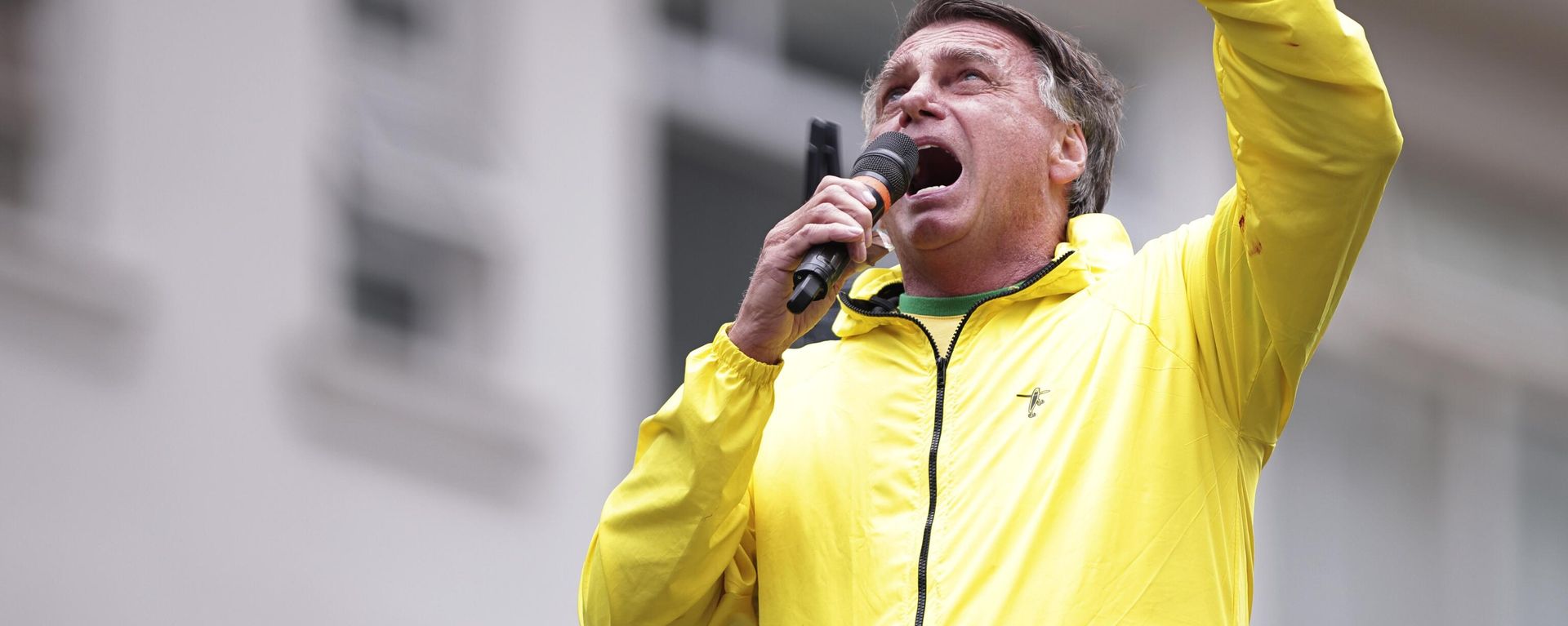 Jair Bolsonaro discursa durante uma manifestação exigindo anistia para os presos por tentativa de golpe de Estado, em São Paulo. Brasil, 6 de abril de 2025 - Sputnik Brasil, 1920, 06.04.2025