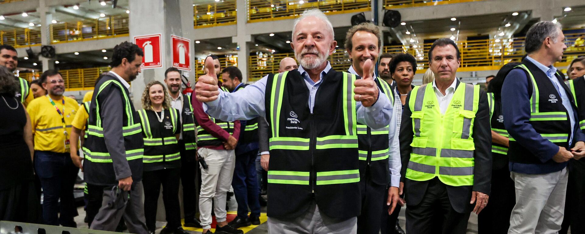 Presidente Luiz Inácio Lula da Silva durante visita ao setor de distribuição de produtos do Mercado Livre. Cajamar, 7 de abril de 2025 - Sputnik Brasil, 1920, 07.04.2025