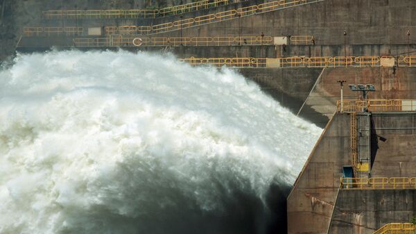 Vista das comportas da Usina Hidrelétrica de Itaipu. Foz do Iguaçu, 2 de janeiro de 2025 - Sputnik Brasil