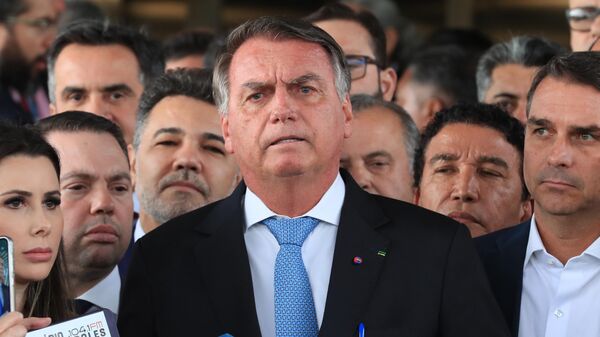 Jair Bolsonaro durante declaração a imprensa em Brasília (DF), após virar réu no STF. Brasil, 26 de março de 2025 - Sputnik Brasil
