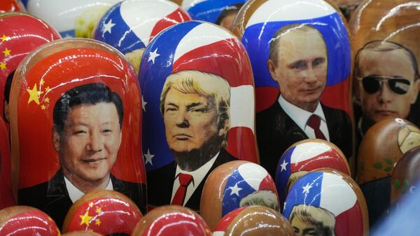 Putin, Xi Jinping e Donald Trump no mesmo lugar. - Sputnik Brasil