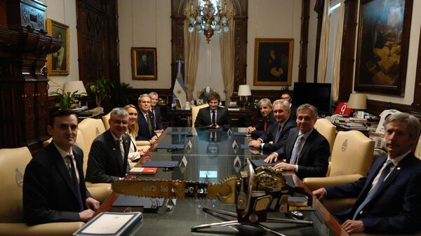 O presidente argentino, Javier Milei, recebe Scott Bessent, secretário do Tesouro dos EUA - Sputnik Brasil