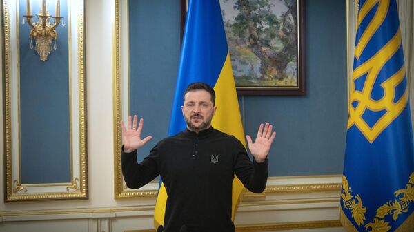 O presidente ucraniano Vladimir Zelensky fala durante uma coletiva de imprensa em Kiev, Ucrânia, terça-feira, 25 de março de 2025. - Sputnik Brasil