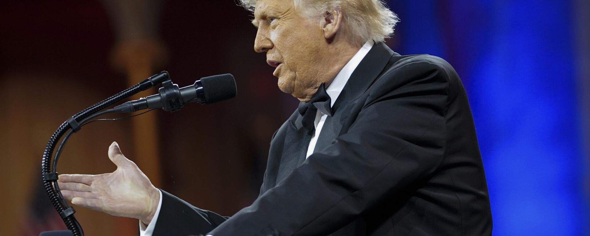 O presidente dos EUA, Donald Trump, discursa no jantar do Comitê Nacional Republicano do Congresso em Washington - Sputnik Brasil, 1920, 27.04.2025