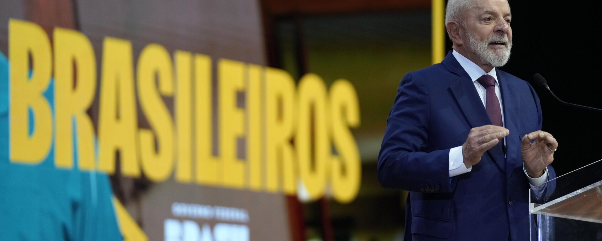 O presidente do Brasil, Luiz Inácio Lula da Silva, fala durante uma apresentação das realizações do governo federal em Brasília, 3 de abril de 2025 - Sputnik Brasil, 1920, 17.07.2025