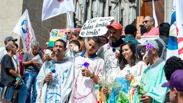 Celebração da Sexta-feira Santa no Centro de São Paulo (SP), em 18 de abril de 2025 - Sputnik Brasil