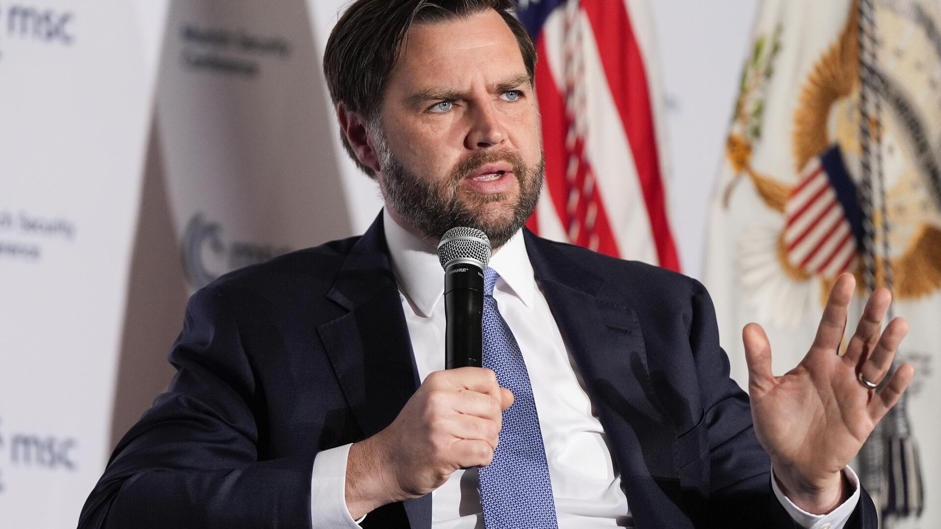 O vice-presidente dos EUA, J. D. Vance, discursa na Reunião de Líderes de Munique em Washington, 7 de maio de 2025 O vice-presidente dos EUA, J. D. Vance, discursa na Reunião de Líderes de Munique em Washington, 7 de maio de 2025 - Sputnik Brasil, 1920, 07.05.2025