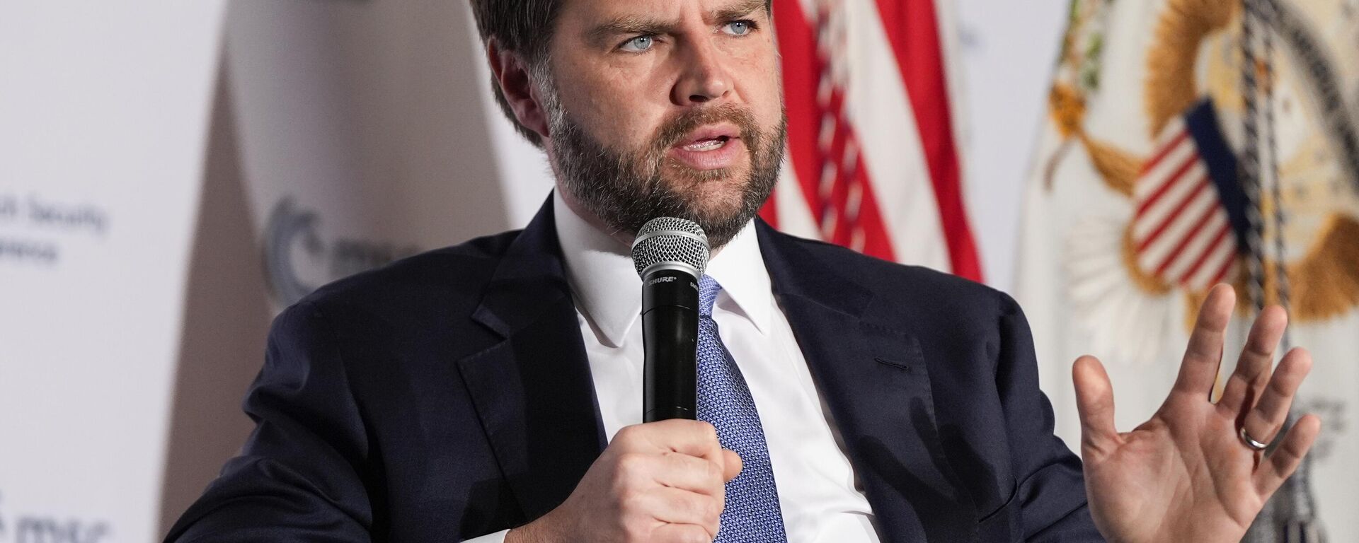 O vice-presidente dos EUA, J. D. Vance, discursa na Reunião de Líderes de Munique em Washington, 7 de maio de 2025 - Sputnik Brasil, 1920, 07.05.2025