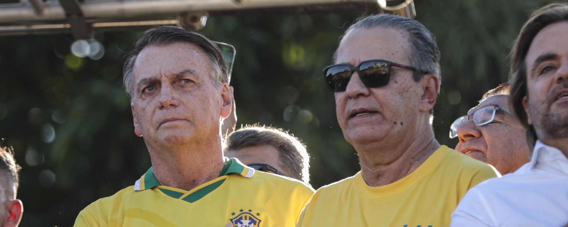 O ex-presidente Jair Bolsonaro (PL) e o pastor Silas Malafaia participam da manifestação em defesa da anistia aos condenados nos atos golpistas de 8 de janeiro de 2023. Brasília (DF), 7 de maio de 2025 - Sputnik Brasil, 1920, 07.05.2025