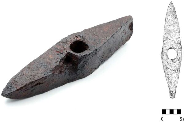 Conjunto de ferramentas para trabalhar a pedra descobertas em uma pedreira pré-romana em Magura Calanului, Romênia - Sputnik Brasil