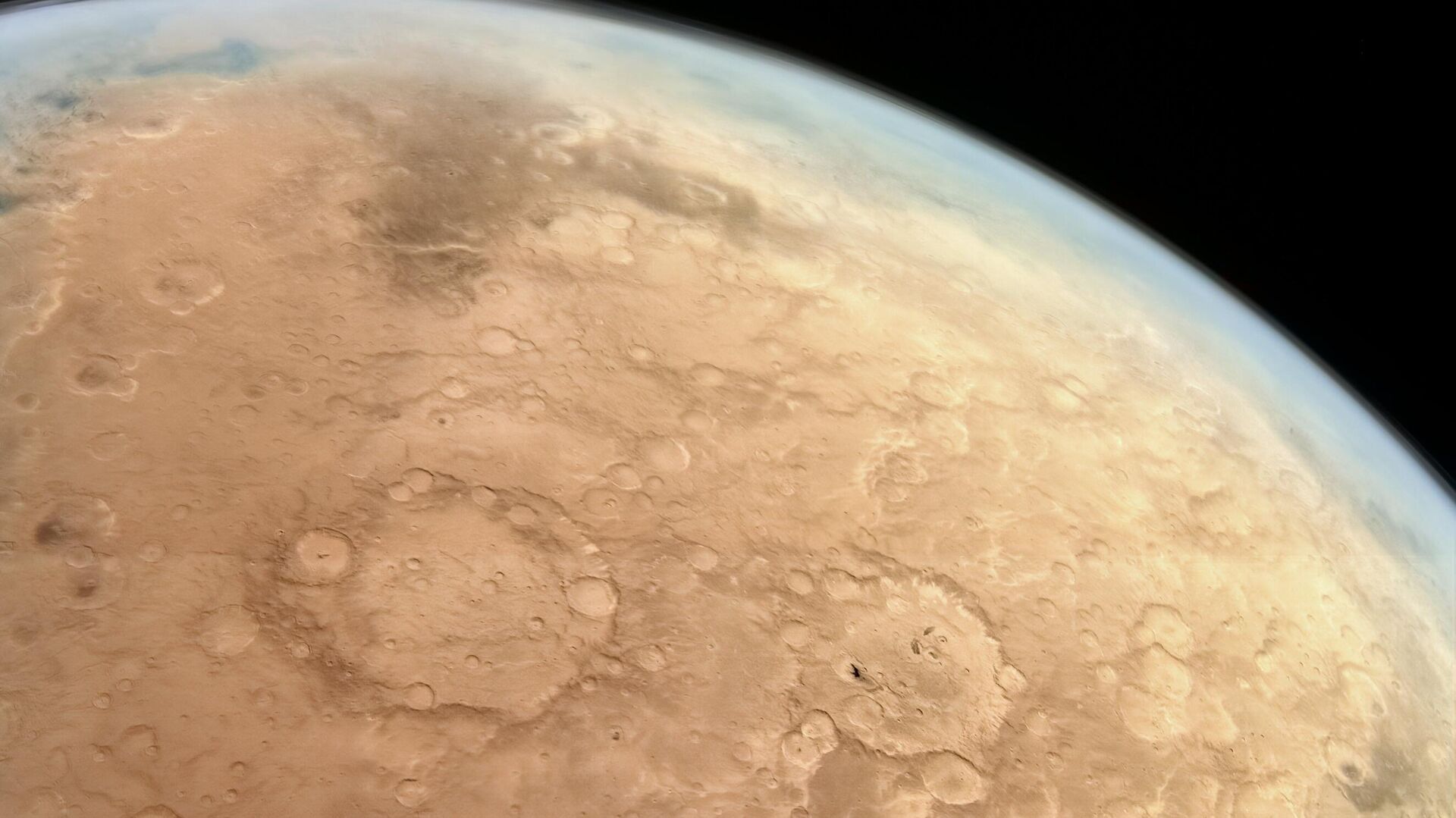 Cratera Cassini (415 quilômetros de diâmetro) Arabia Terra, Marte Cratera Cassini (415 quilômetros de diâmetro) Arabia Terra, Marte - Sputnik Brasil, 1920, 12.05.2025