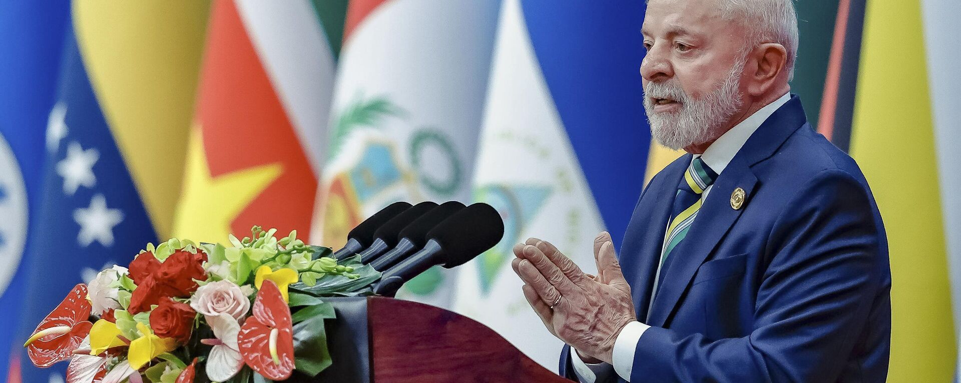 O presidente da República, Luiz Inácio Lula da Silva, na sessão de abertura do IV Fórum CELAC-China, no China National Convention Center II, Pequim, 13 de maio de 2025 - Sputnik Brasil, 1920, 13.05.2025