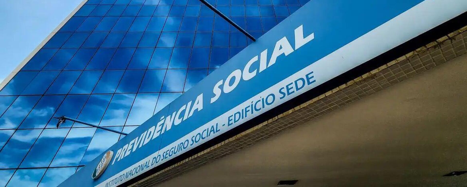 INSS recebe mais de 2 milhões de pedidos de reembolso por descontos indevidos - Sputnik Brasil, 1920, 23.05.2025