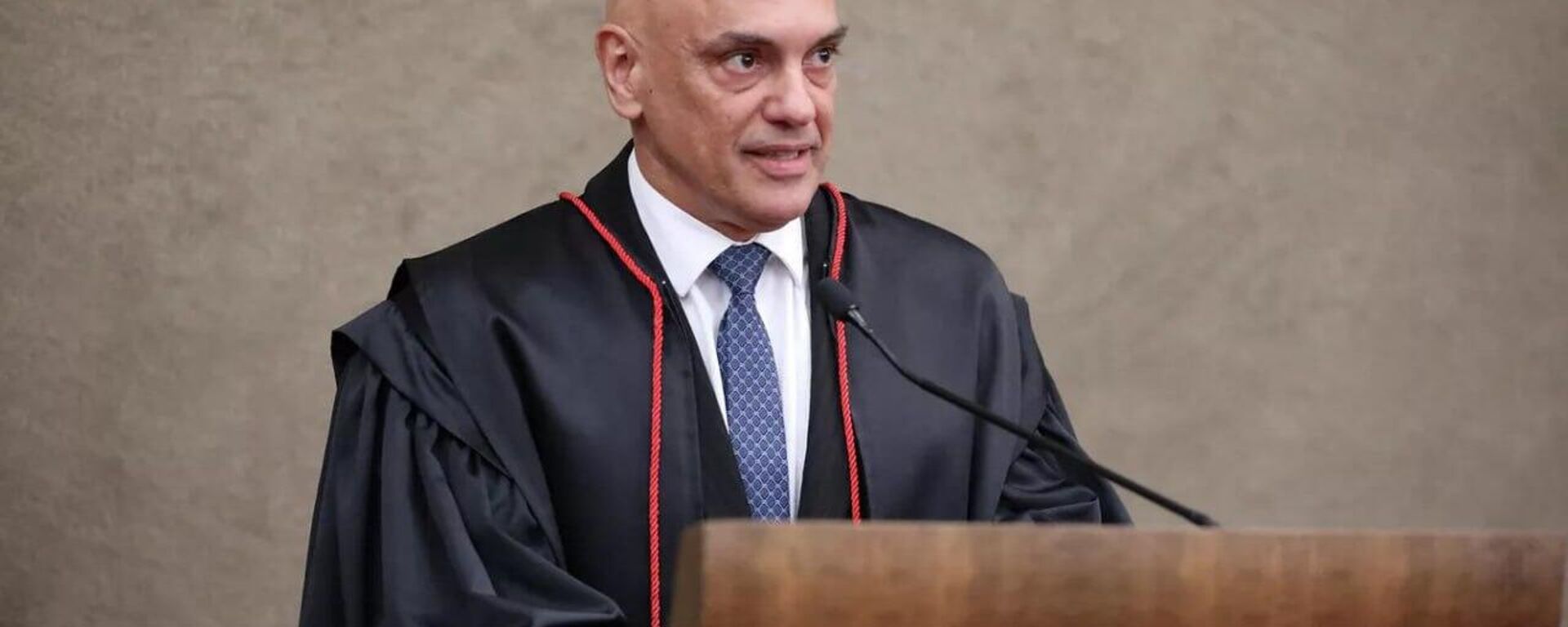 Alexandre de Moraes será o relator de inquérito contra Eduardo Bolsonaro - Sputnik Brasil, 1920, 26.05.2025
