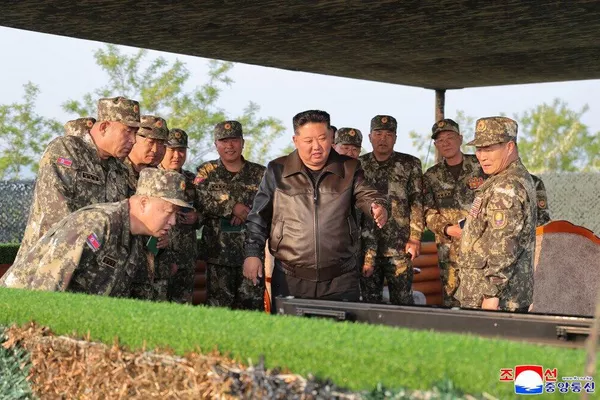 🪖 Líder norte-coreano supervisiona competição de artilharia do Exército nacional - Sputnik Brasil