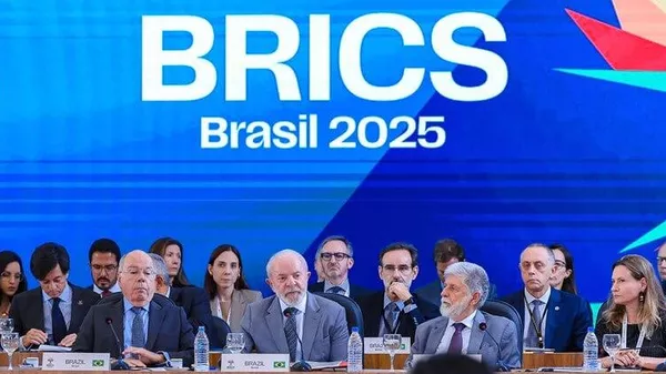 Alinhamento ao BRICS cresce entre brasileiros, aponta pesquisa - Sputnik Brasil