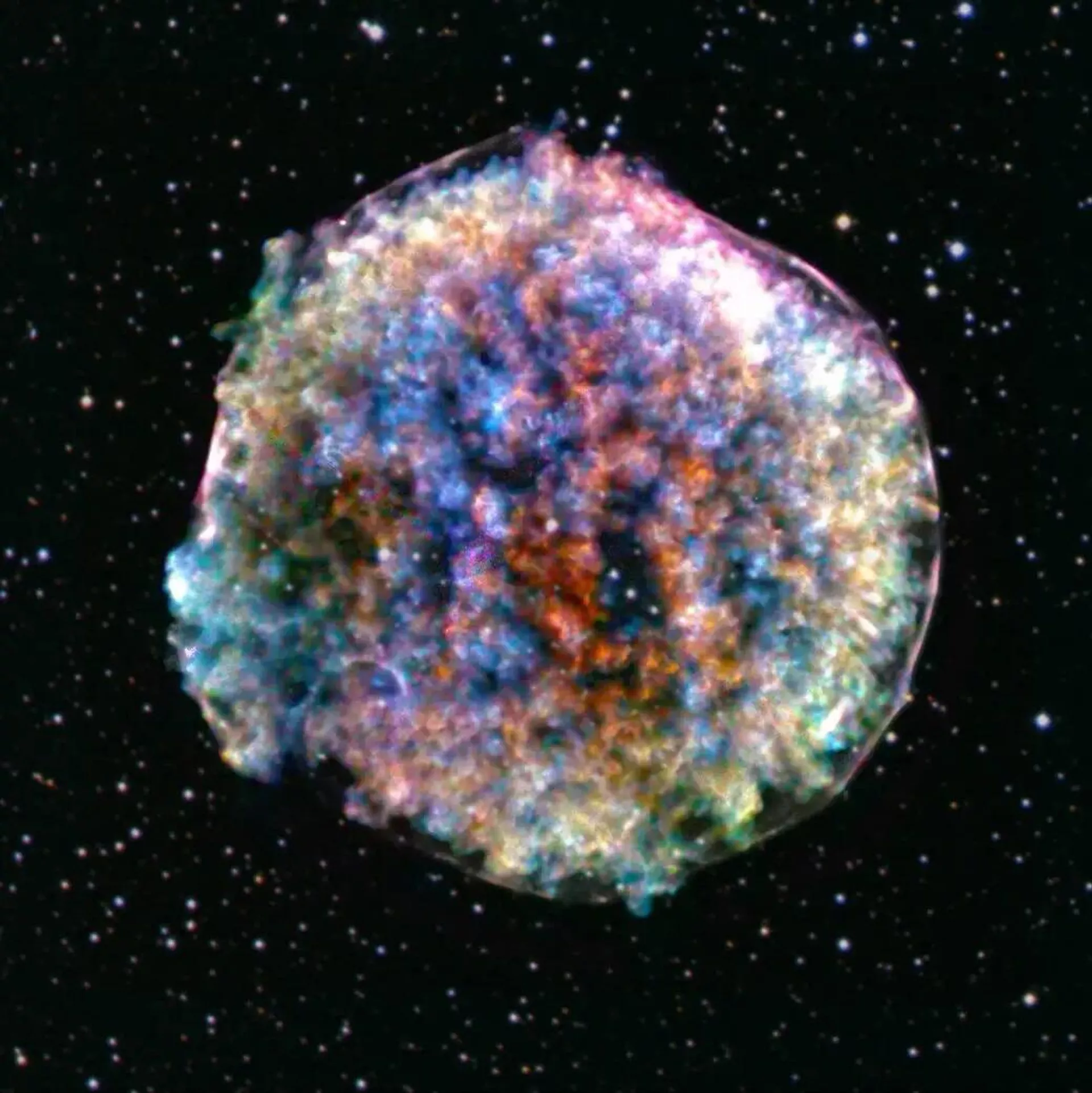 Vestígios da supernova de Tycho. Em 1572, o astrônomo dinamarquês Tycho Brahe estava entre aqueles que notaram um novo objeto brilhante na constelação de Cassiopeia - Sputnik Brasil, 1920, 01.06.2025