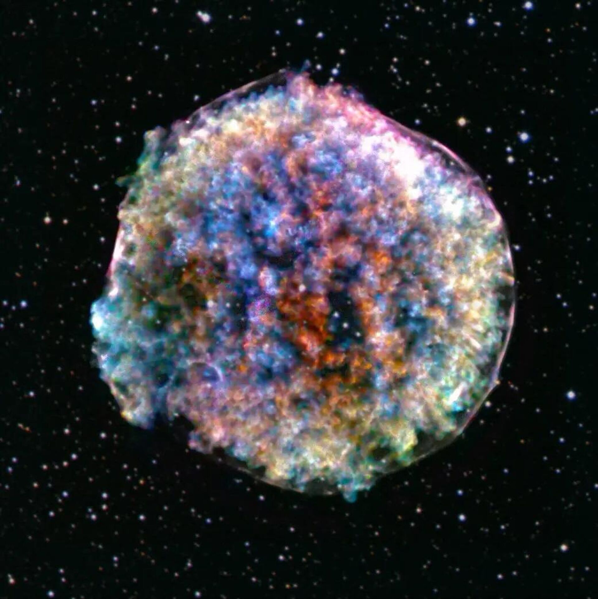Vestígios da supernova de Tycho. Em 1572, o astrônomo dinamarquês Tycho Brahe estava entre aqueles que notaram um novo objeto brilhante na constelação de Cassiopeia
