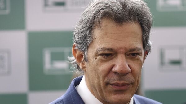 O ministro da Fazenda, Fernando Haddad, durante entrevista coletiva na Câmara dos Deputados. Brasília (DF), 5 de fevereiro de 2025 - Sputnik Brasil