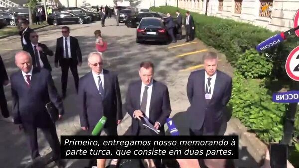 Veja vídeo completo com declarações do chefe da delegação russa Vladimir Medinsky para imprensa após negociações com Ucrânia - Sputnik Brasil