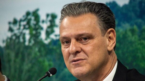 Ministro da Agricultura, Carlos Fávaro (PSD), em coletiva de imprensa, em 4 de junho de 2025 - Sputnik Brasil