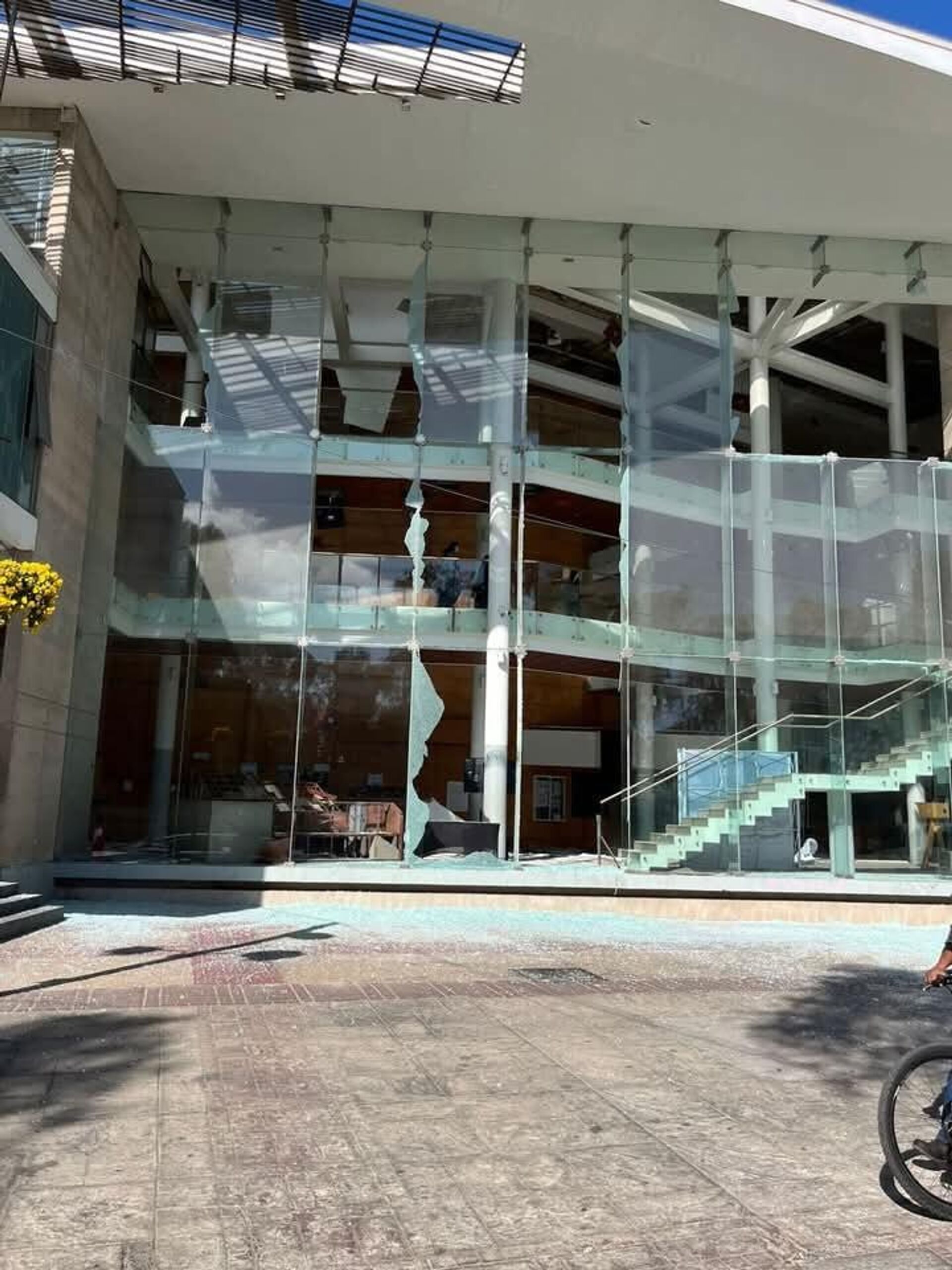 Terremoto de magnitude 6,4 é registrado no Chile e deixa milhares sem energia elétrica Terremoto de magnitude 6,4 é registrado no Chile e deixa milhares sem energia elétrica