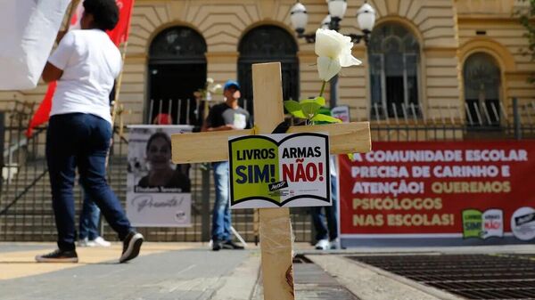 Senado endurece punição para crimes em instituições de ensino - Sputnik Brasil