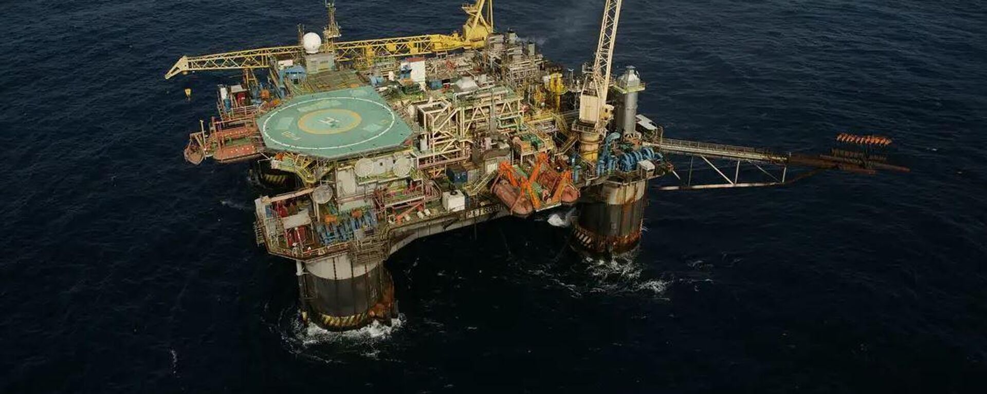 Poço de petróleo do pré-sal perfurado pela Petrobras - Sputnik Brasil, 1920, 16.06.2025