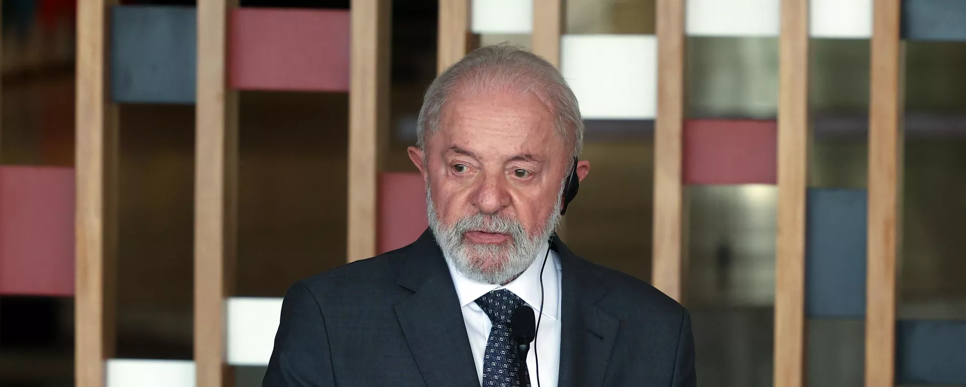 O presidente brasileiro, Luiz Inácio Lula da Silva, durante sessão plenária da Cúpula Brasil-Caribe, no Palácio Itamaraty, em Brasília. Brasil, 13 de junho de 2025 - Sputnik Brasil, 1920, 09.07.2025