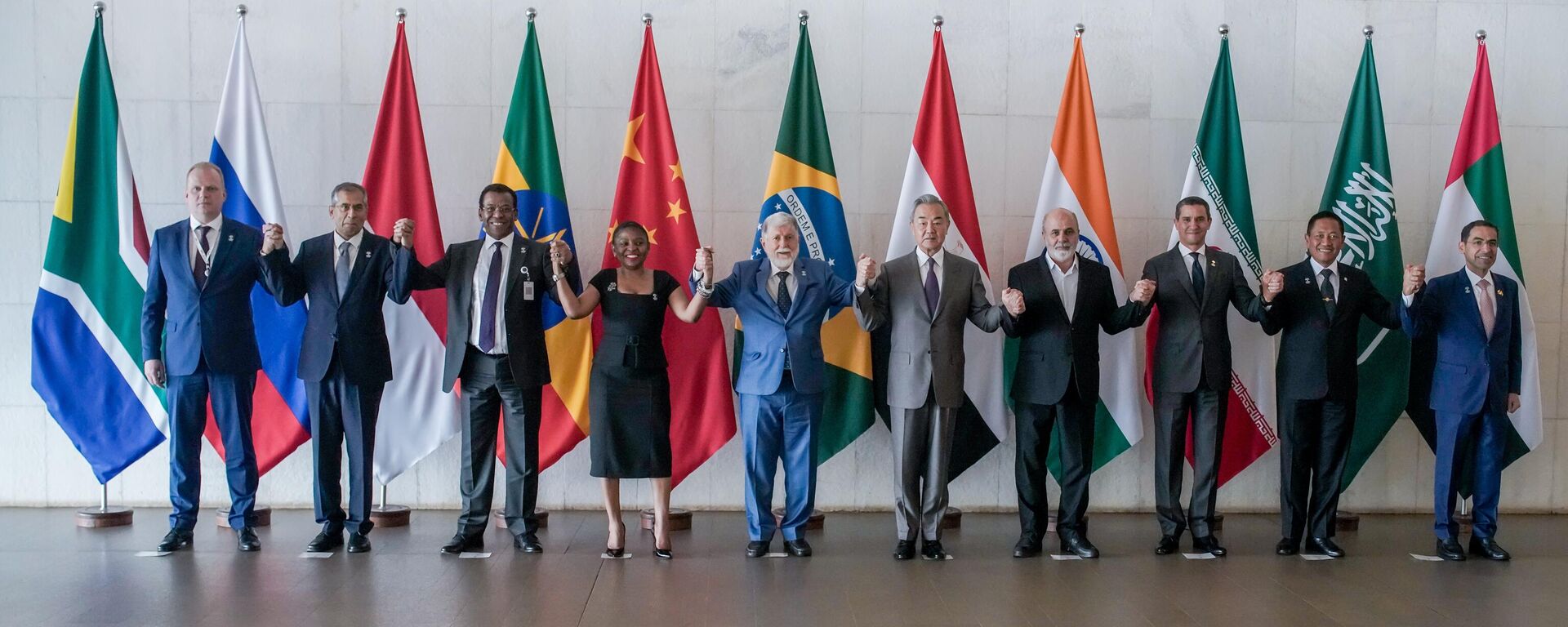 Representantes dos países do BRICS durante encontro de conselheiros de segurança nacional, em 30 de abril de 2025 - Sputnik Brasil, 1920, 04.07.2025