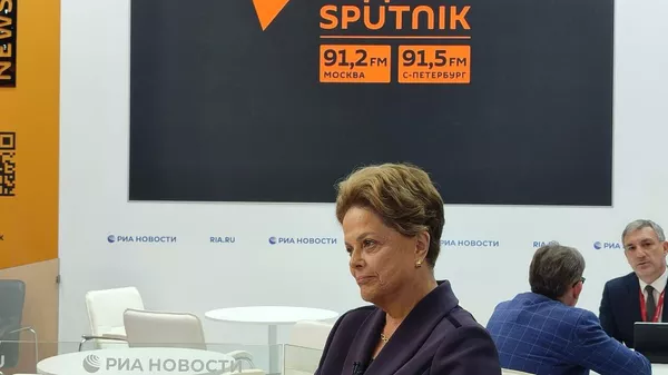 Presidente do Banco dos BRICS, Dilma Rousseff, concede entrevista durante o Fórum Econômico Internacional de São Petersburgo (SPIEF), Rússia, 19 de junho de 2025 - Sputnik Brasil