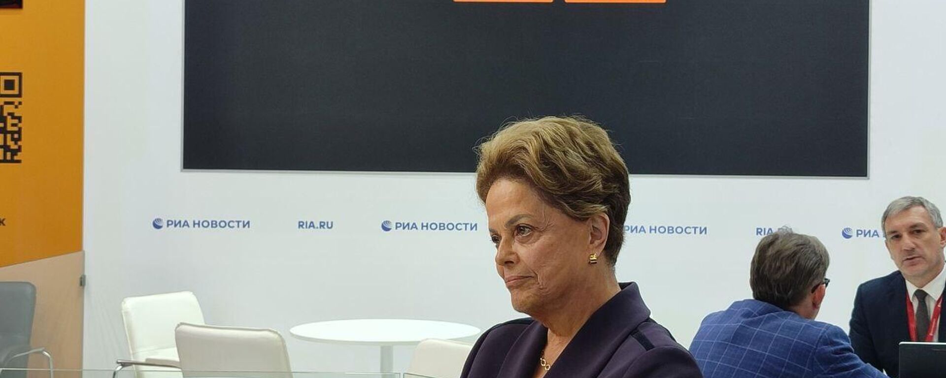 Presidente do Banco dos BRICS, Dilma Rousseff, concede entrevista durante o Fórum Econômico Internacional de São Petersburgo (SPIEF), Rússia, 19 de junho de 2025 - Sputnik Brasil, 1920, 20.06.2025
