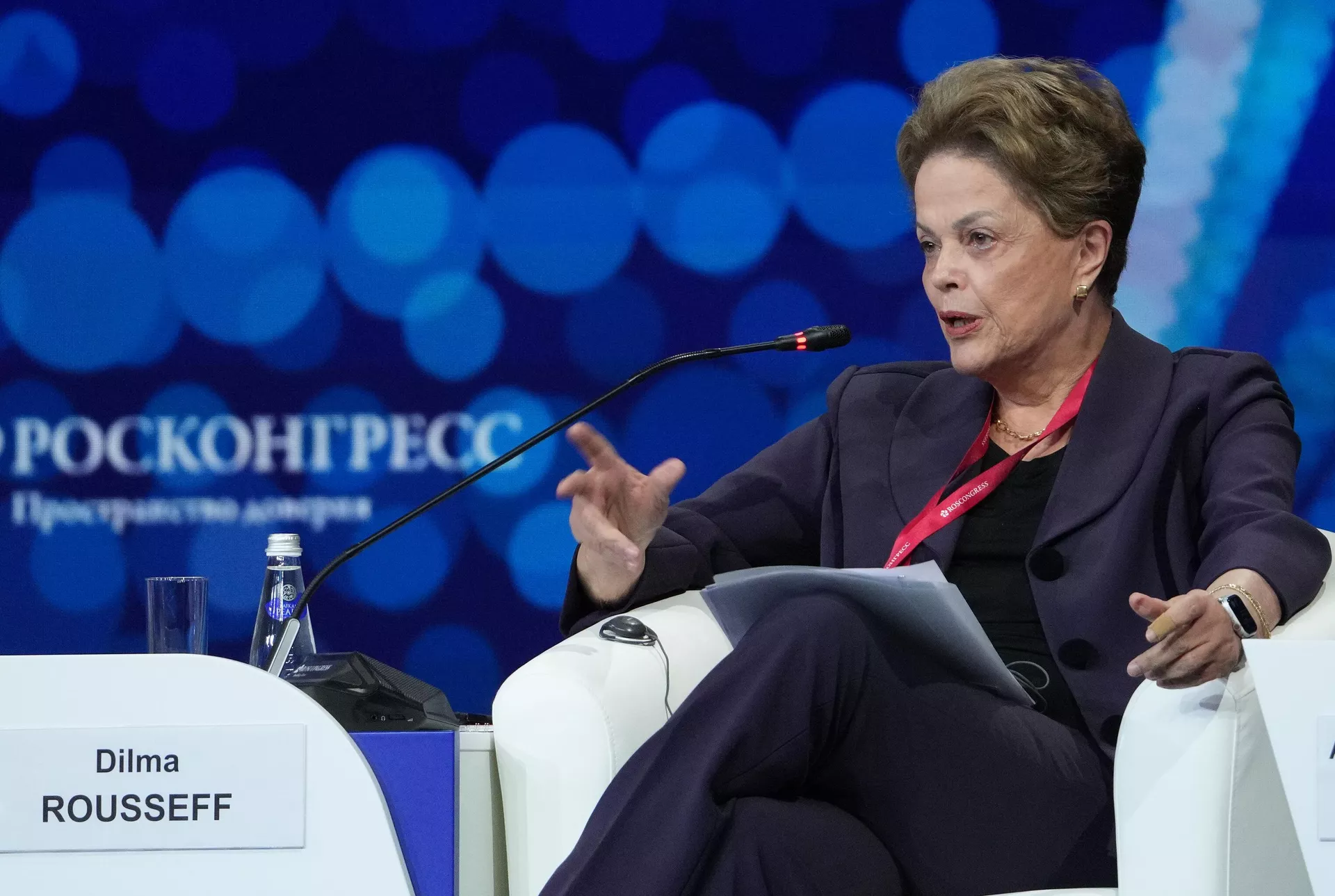 Presidente do Novo Banco de Desenvolvimento, também conhecido como Banco dos BRICS, durante sessão plenária do Fórum Econômico Internacional de São Petersburgo, Rússia, 19 de junho de 2025 - Sputnik Brasil, 1920, 19.06.2025