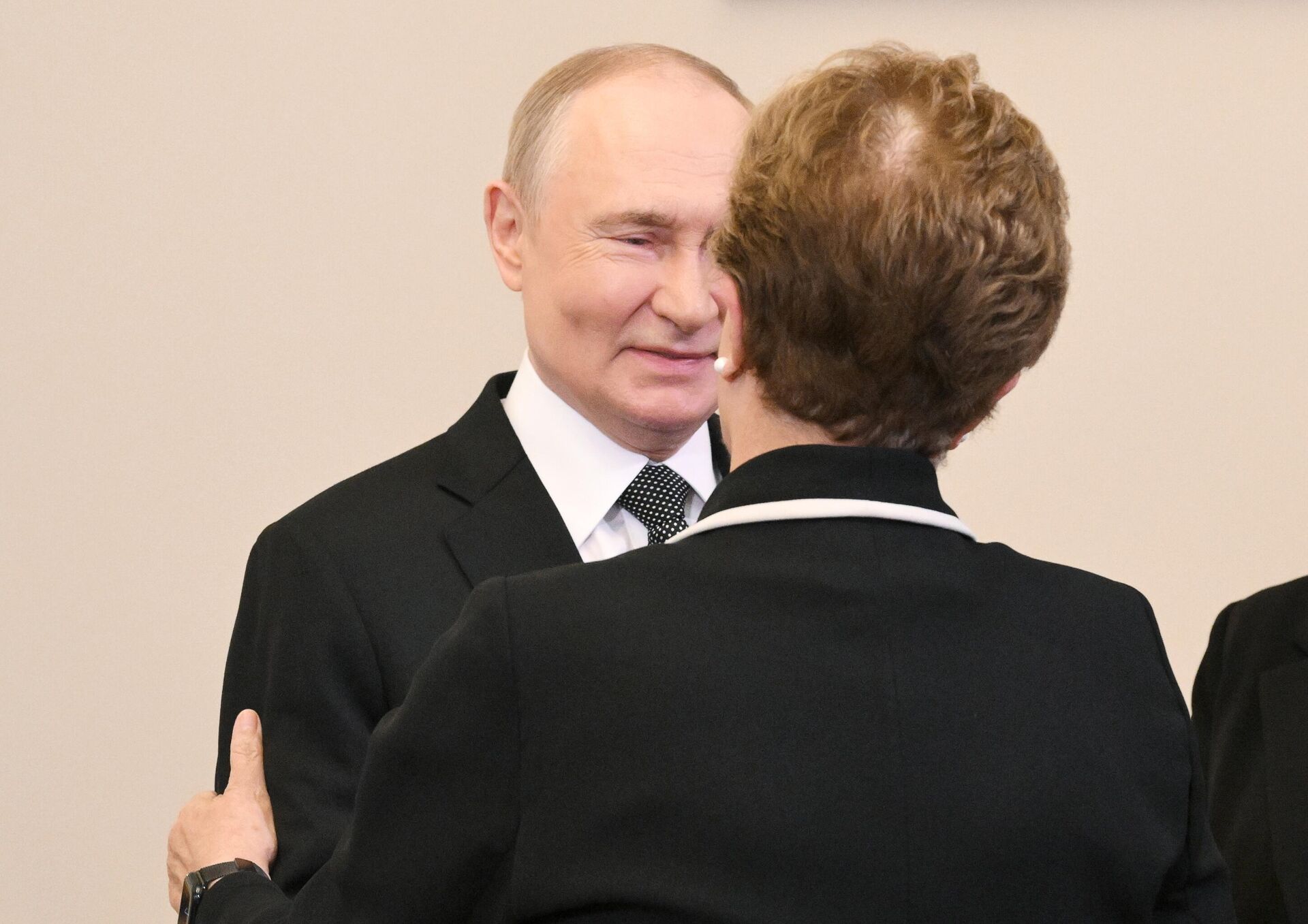 Presidente da Rússia, Vladimir Putin, recebe a presidente do Banco dos BRICS, Dilma Rousseff, durante o Fórum Econômico Internacional de São Petersburgo (SPIEF), Rússia, 18 de junho de 2025 Presidente da Rússia, Vladimir Putin, recebe a presidente do Banco dos BRICS, Dilma Rousseff, durante o Fórum Econômico Internacional de São Petersburgo (SPIEF), Rússia, 18 de junho de 2025