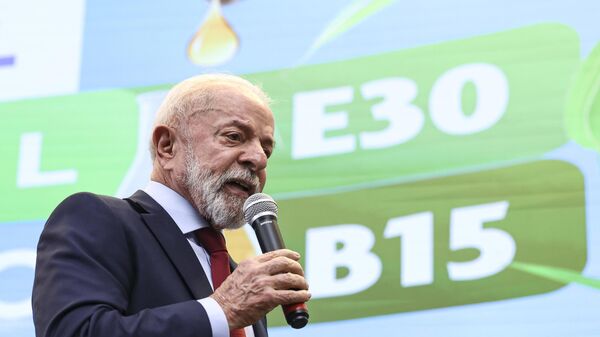 O presidente do Brasil, Luiz Inácio Lula da Silva, no evento Combustível do Futuro Chegou: E30 e B15. Brasil, 25 de junho de 2025 - Sputnik Brasil