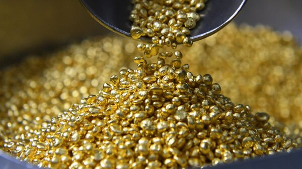 Ouro em grânulos (imagem de referência) - Sputnik Brasil