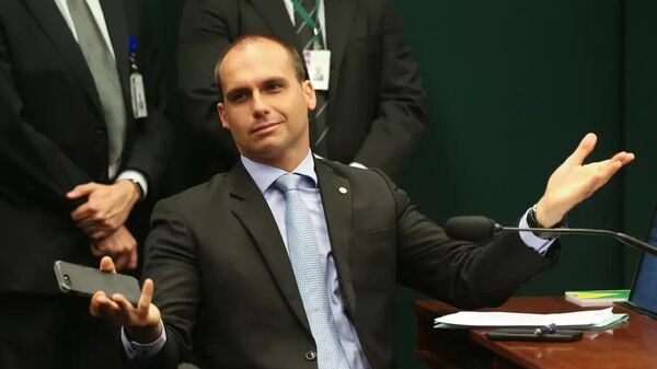 Aliados de Lula querem suspensão de Eduardo Bolsonaro - Sputnik Brasil