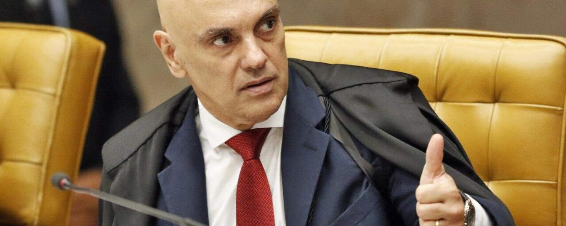 Moraes decide manter Bolsonaro livre, mas alerta que novo descumprimento pode levar à prisão - Sputnik Brasil, 1920, 30.07.2025