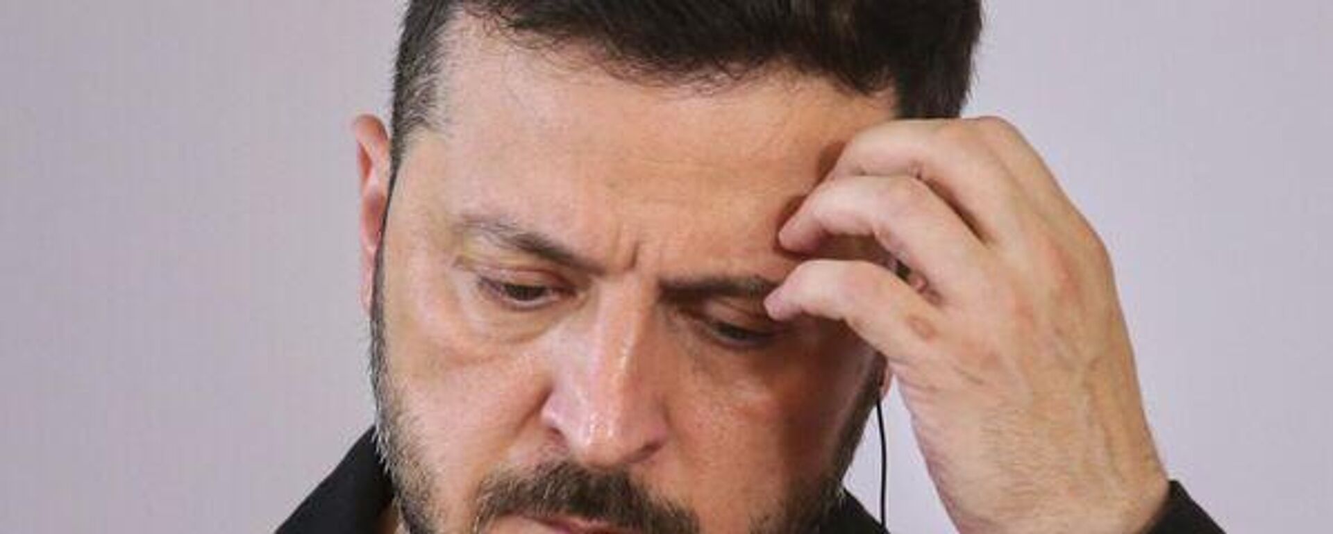 'Zelensky não é solução, mas problema': jornal britânico explica por que líder atual ucraniano deve se afastar - Sputnik Brasil, 1920, 23.08.2025