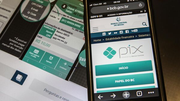 Pix é o pagamento instantâneo brasileiro criado pelo Banco Central, no qual recursos são transferidos entre contas em poucos segundos, a qualquer hora ou dia - Sputnik Brasil