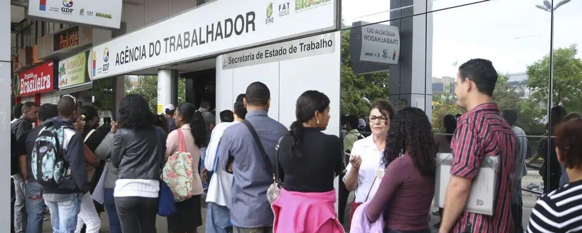 IBGE vai revisar dados históricos de desemprego com base no Censo 2022 - Sputnik Brasil, 1920, 27.07.2025