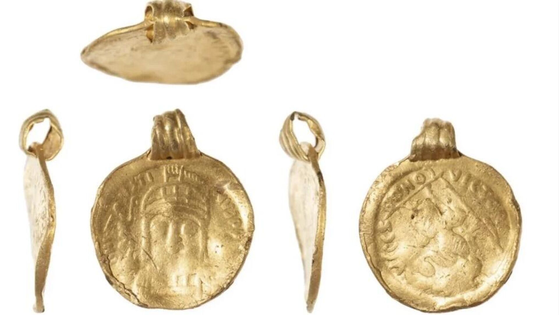Pingente de ouro de uma moeda sólida pseudo-bizantina descoberta no Reino Unido