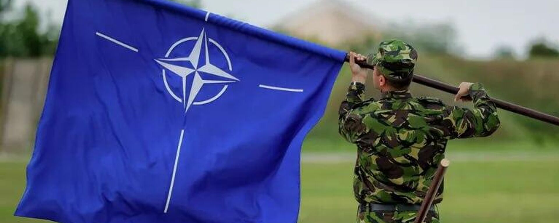 OTAN considera posicionar tropas germano-holandesas perto da Rússia, segundo mídia - Sputnik Brasil, 1920, 05.11.2025