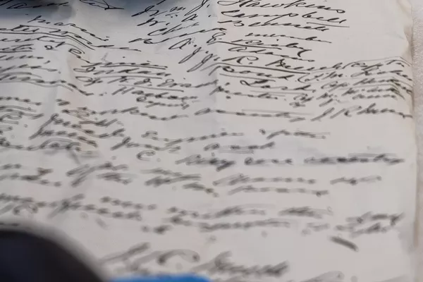 A nota foi assinada pelo inspetor de faróis do Conselho Marítimo de Hobart, JR Meech, que supervisionou a construção e manutenção de vários faróis conhecidos na Tasmânia - Sputnik Brasil