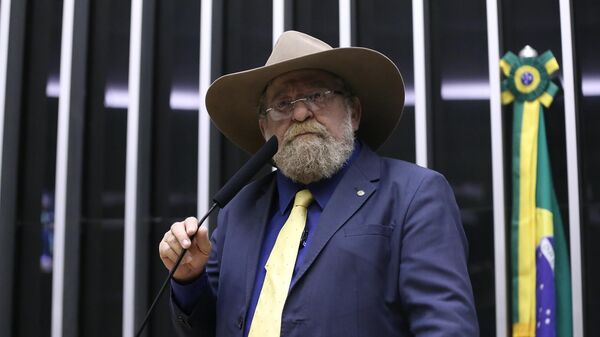 Deputado federal Nelson Barbudo (PL-MT), da bancada ruralista, durante sessão da Câmara dos Deputados em 1º de abril de 2025 - Sputnik Brasil