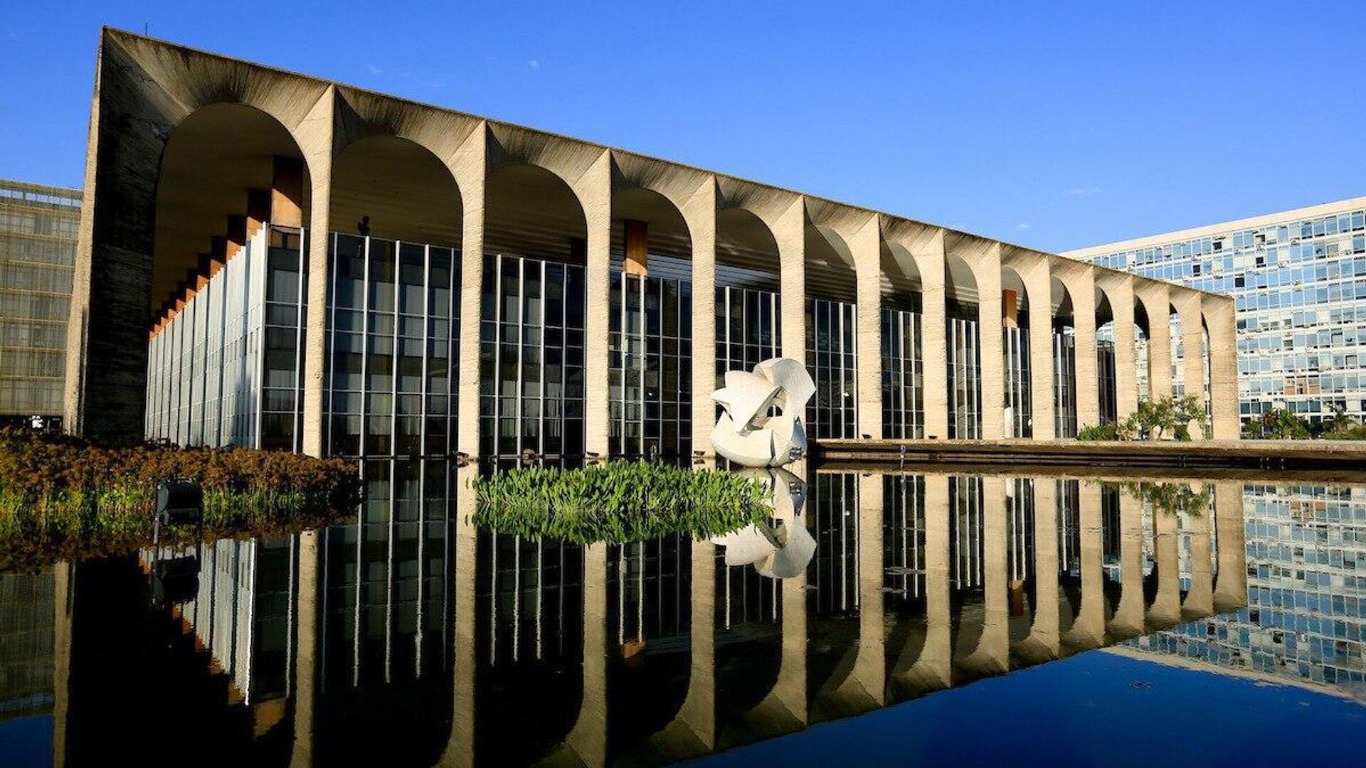 Itamaraty convoca representante dos EUA após postagens polêmicas - Sputnik Brasil, 1920, 08.08.2025