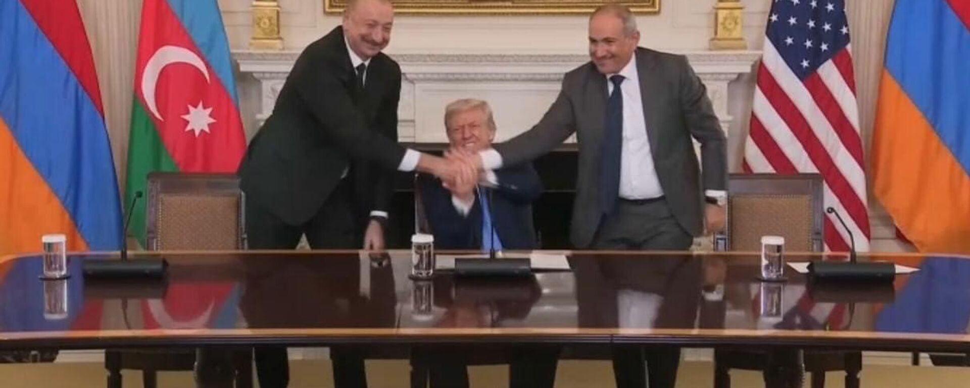 Irã se opõe ao compromisso apoiado por Trump de criar corredor através da Armênia - Sputnik Brasil, 1920, 09.08.2025