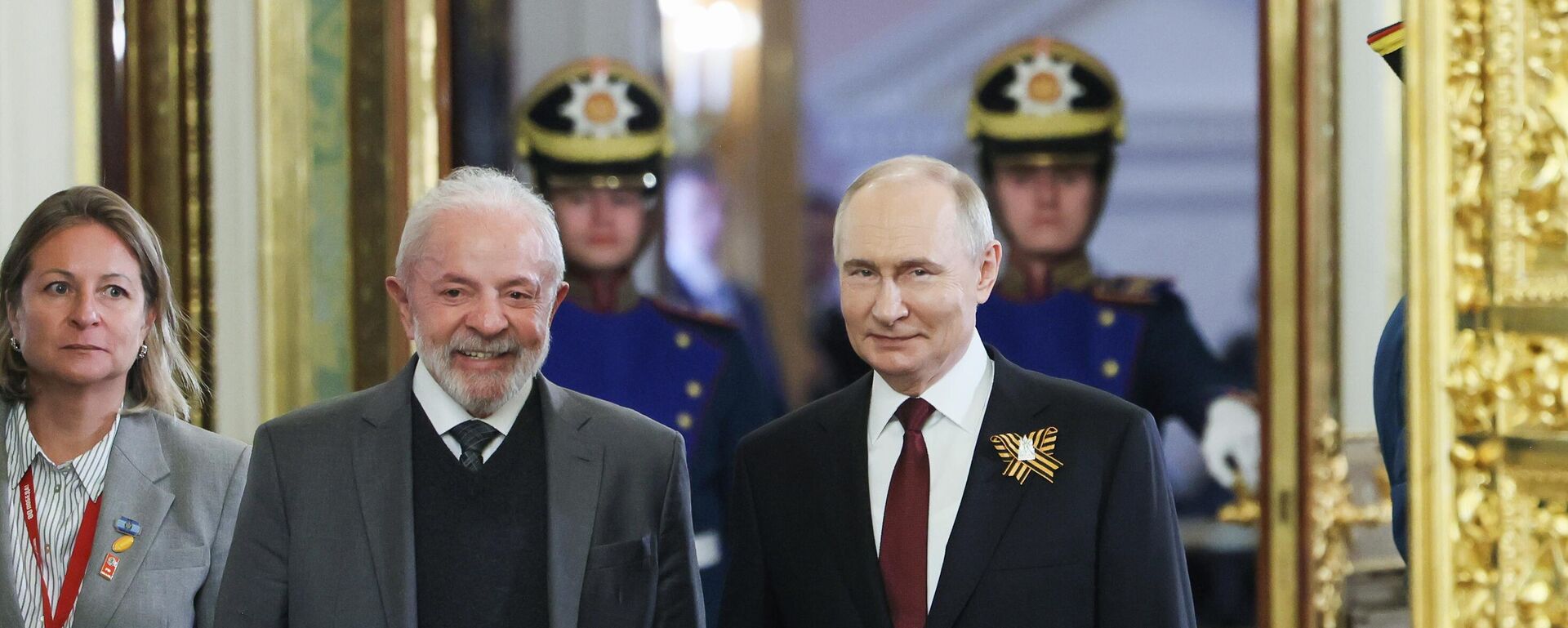 Vladimir Putin e Lula durante uma reunião no Kremlin, em Moscou. Rússia, 9 de maio de 2025 - Sputnik Brasil, 1920, 09.08.2025